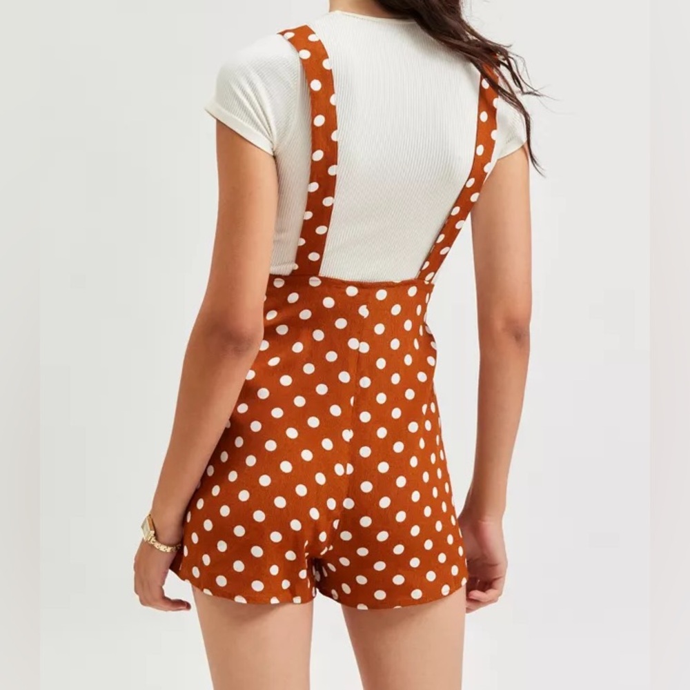 NWOT UO Kimchi Blue Stephie Shift Romper - Picture 4 of 7